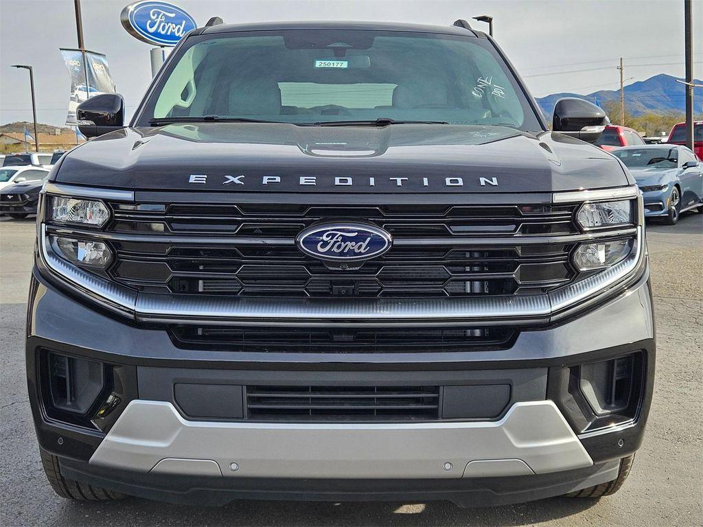 new 2025 Ford Expedition car, priced at $76,495