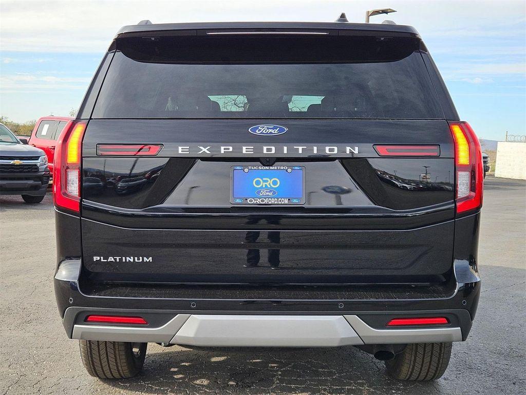 new 2025 Ford Expedition car, priced at $76,495