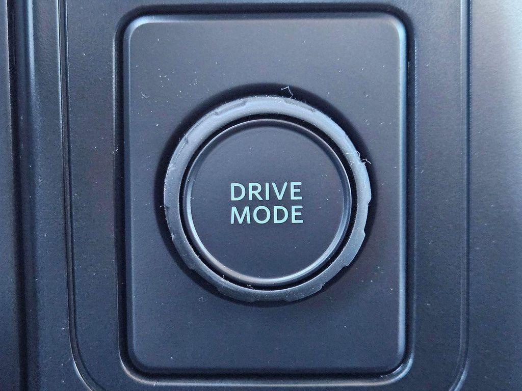 new 2025 Ford F-150 car, priced at $33,955