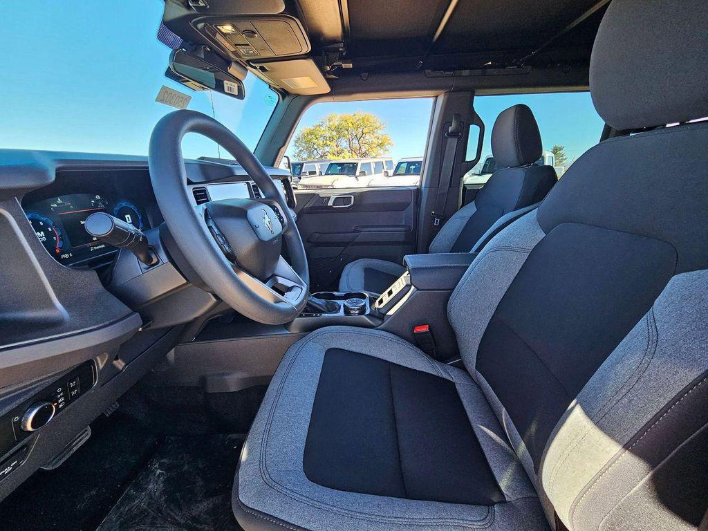 new 2025 Ford Bronco car, priced at $37,785