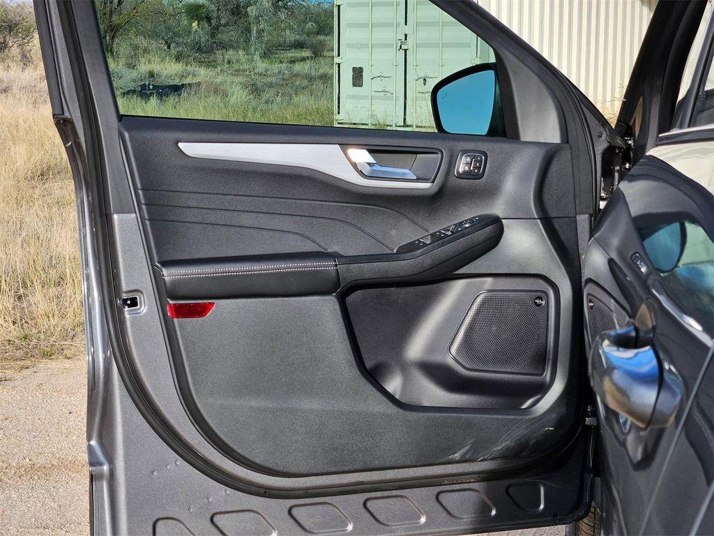 new 2026 Ford Escape PHEV car, priced at $35,515