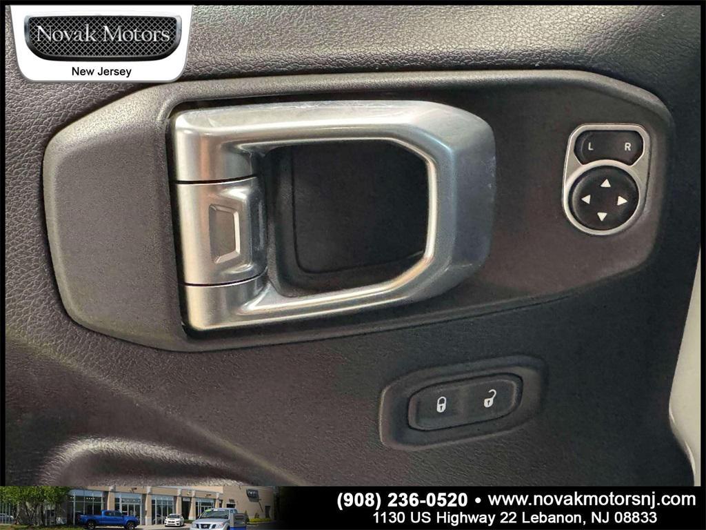 used 2019 Jeep Wrangler Unlimited car, priced at $27,758