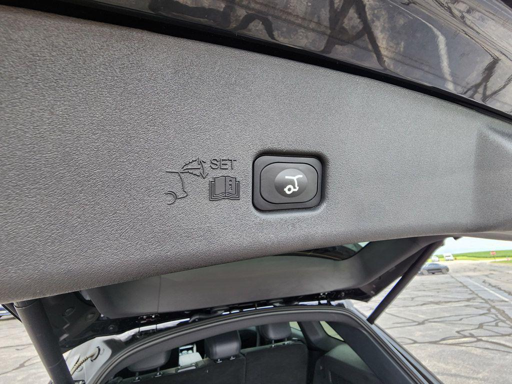 used 2024 Lincoln Nautilus car, priced at $48,919