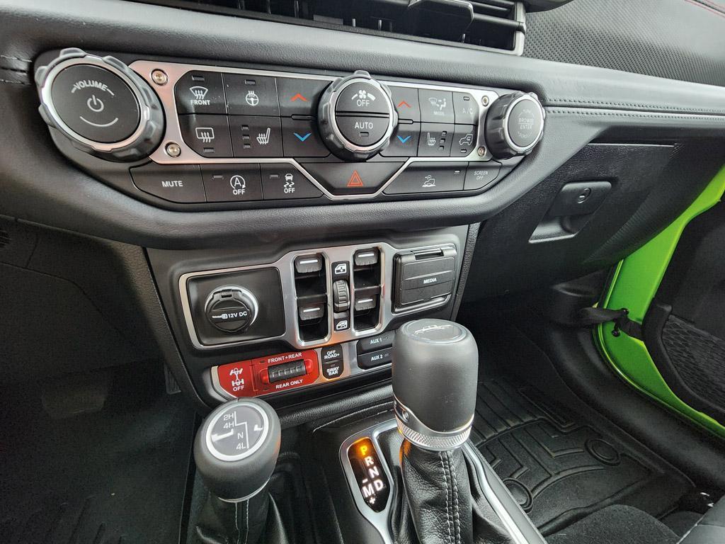 used 2025 Jeep Gladiator car, priced at $45,968