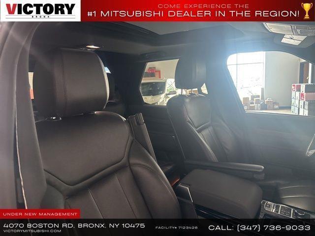 used 2018 Land Rover Discovery car, priced at $17,995