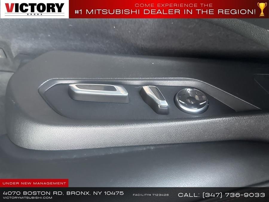 used 2022 Acura MDX car, priced at $31,995