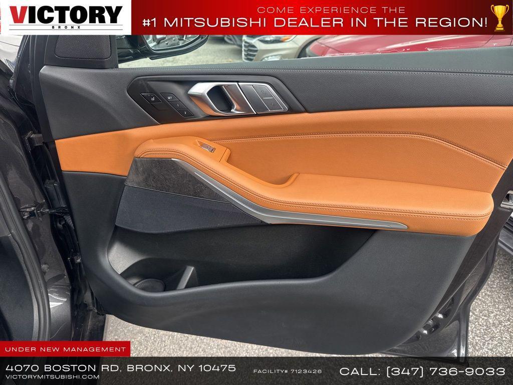 used 2022 BMW X7 car, priced at $35,320