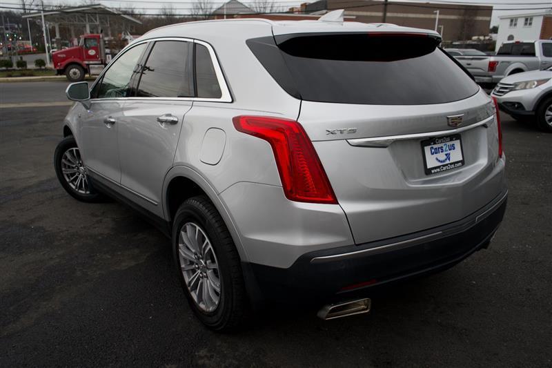 used 2018 Cadillac XT5 car, priced at $15,996