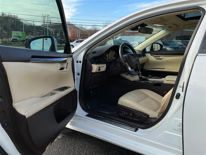 used 2018 Lexus ES 350 car, priced at $17,496