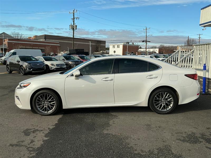 used 2018 Lexus ES 350 car, priced at $17,496