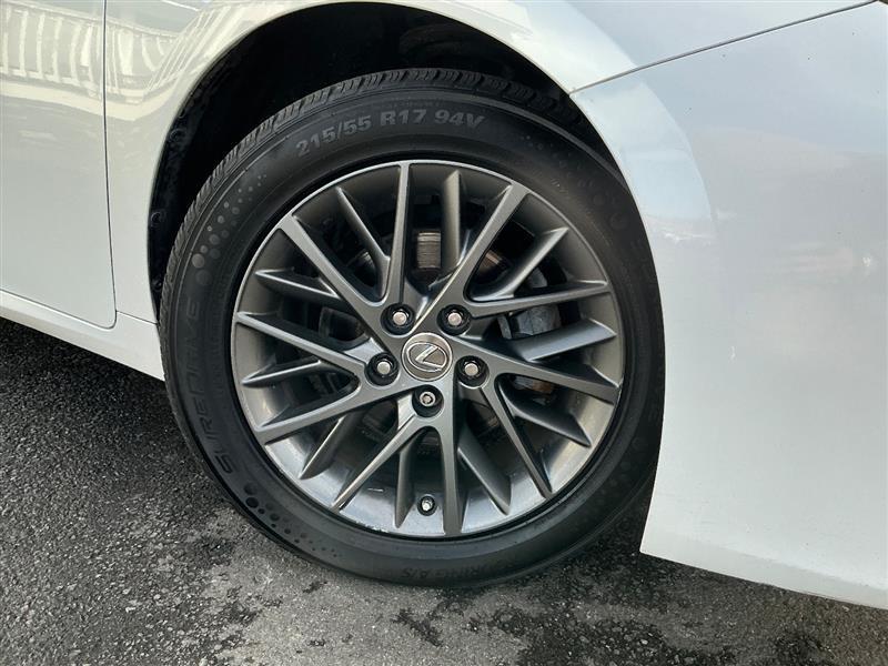 used 2018 Lexus ES 350 car, priced at $17,496