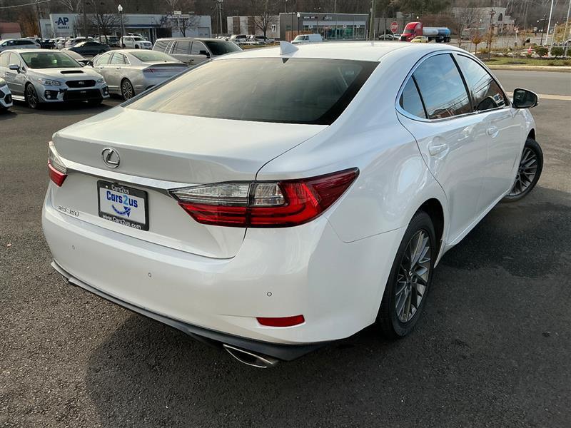 used 2018 Lexus ES 350 car, priced at $17,496