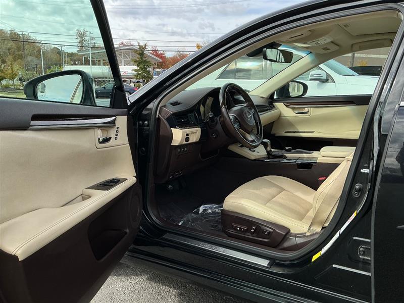 used 2017 Lexus ES 350 car, priced at $15,996