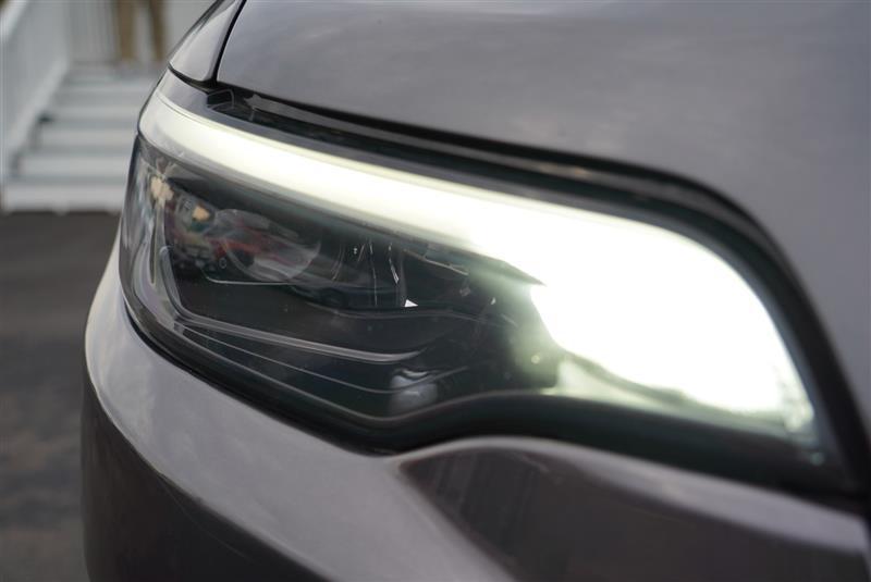 used 2019 Jeep Cherokee car, priced at $13,996