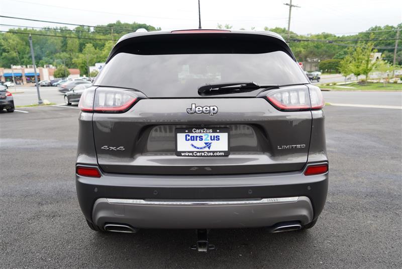 used 2019 Jeep Cherokee car, priced at $13,996
