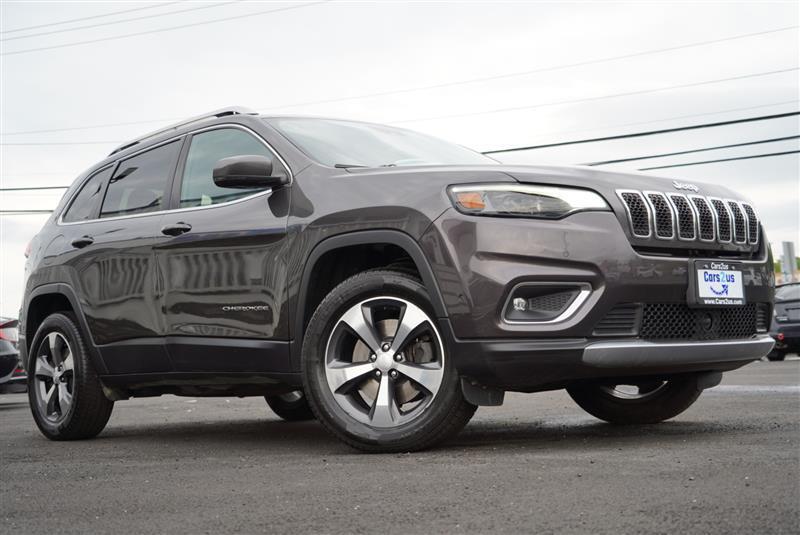 used 2019 Jeep Cherokee car, priced at $13,996