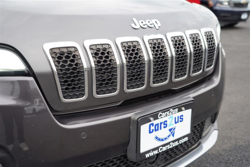 used 2019 Jeep Cherokee car, priced at $13,996