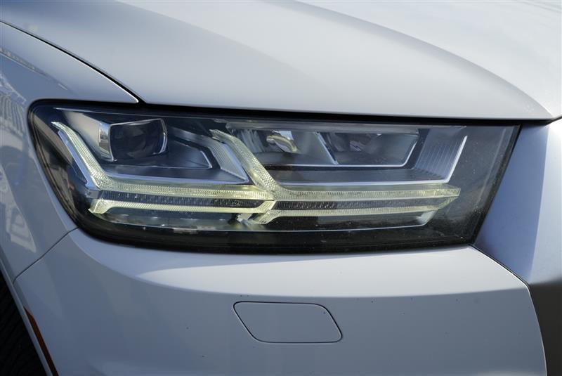 used 2018 Audi Q7 car, priced at $15,596