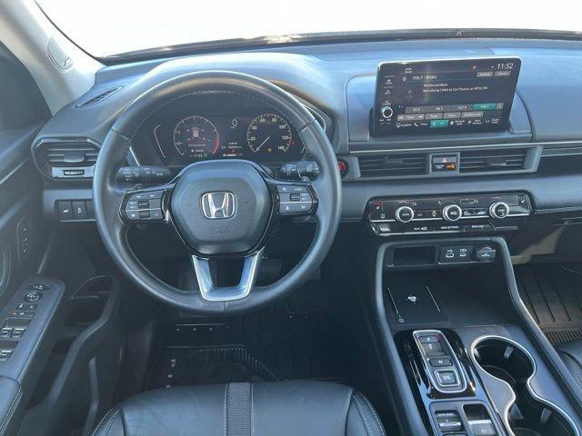 used 2023 Honda Pilot car, priced at $41,000