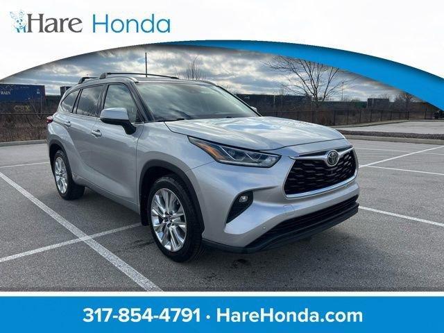 used 2020 Toyota Highlander car, priced at $23,500