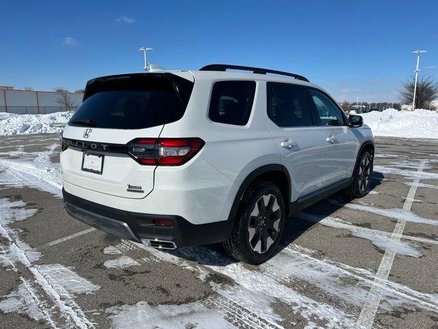 new 2026 Honda Pilot car, priced at $53,045