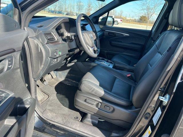 used 2023 Honda Passport car, priced at $32,000