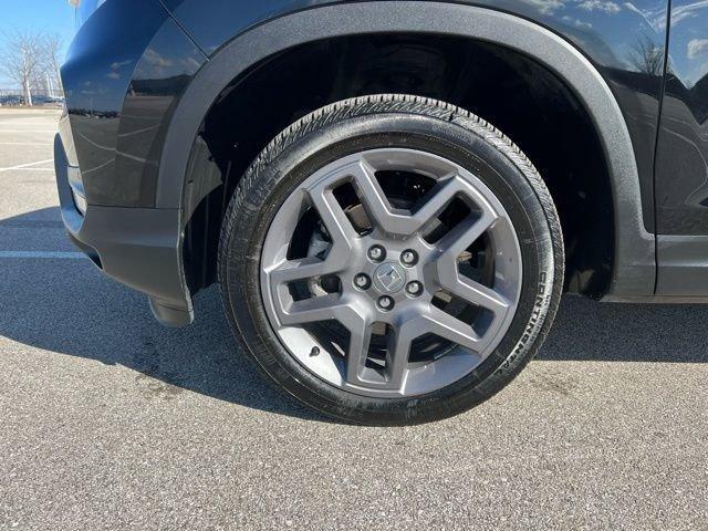 used 2023 Honda Passport car, priced at $32,000