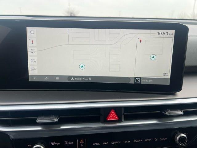 used 2025 Kia Sorento Hybrid car, priced at $38,000