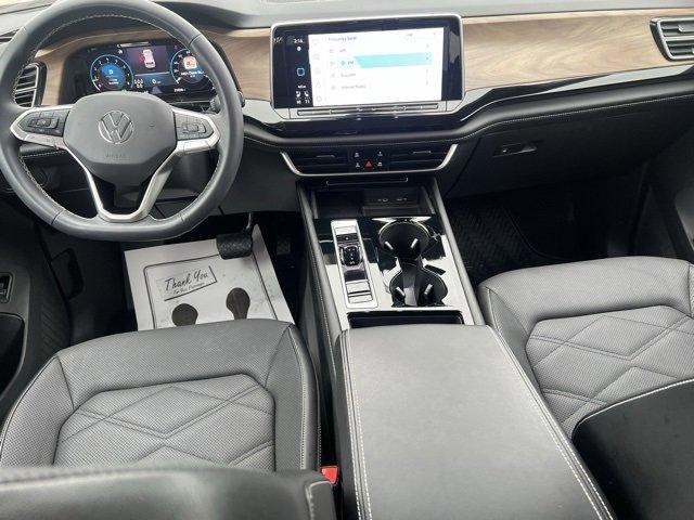used 2024 Volkswagen Atlas car, priced at $32,302