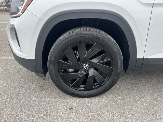 used 2024 Volkswagen Atlas car, priced at $32,302