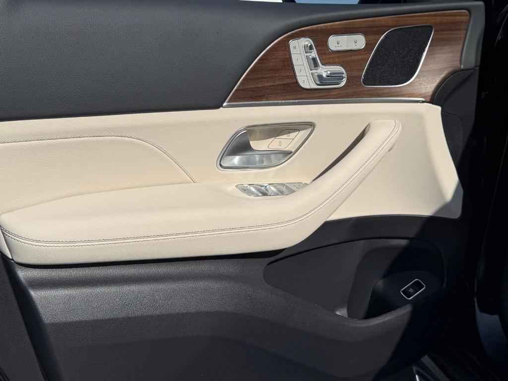 new 2026 Mercedes-Benz GLE 350 car, priced at $70,270