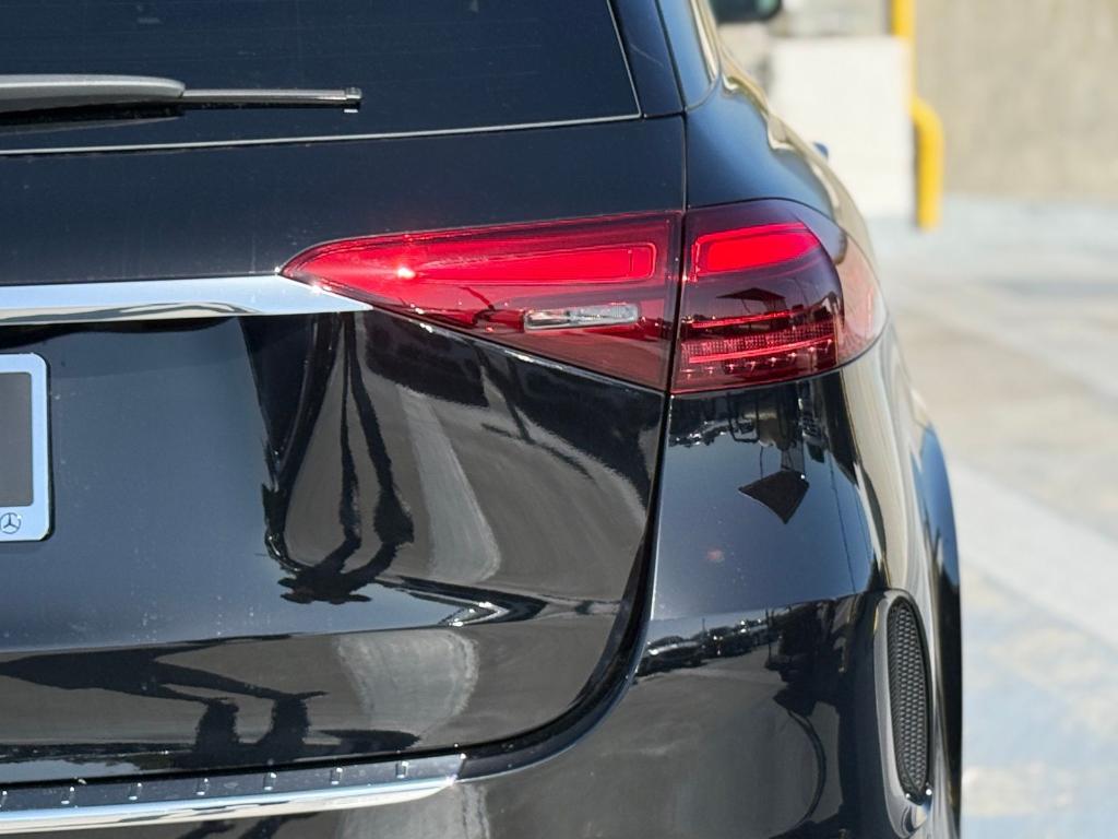 new 2026 Mercedes-Benz GLE 350 car, priced at $70,270