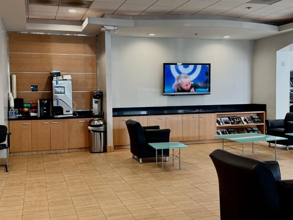 used 2025 Mercedes-Benz GLA 250 car, priced at $39,275