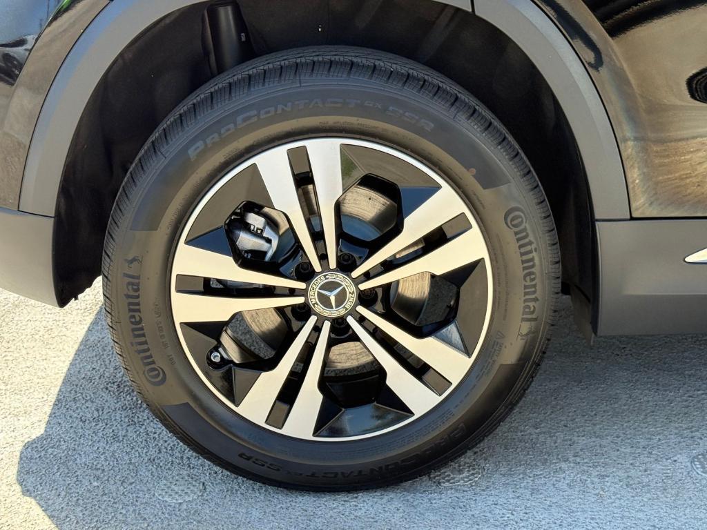 used 2025 Mercedes-Benz GLA 250 car, priced at $39,680