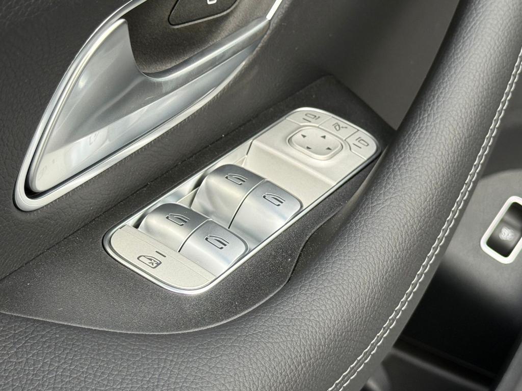 new 2026 Mercedes-Benz GLE 450 car, priced at $85,415