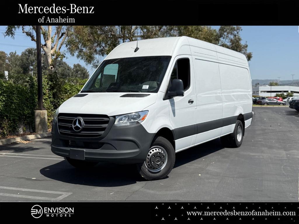 new 2025 Mercedes-Benz Sprinter 3500 car, priced at $74,074