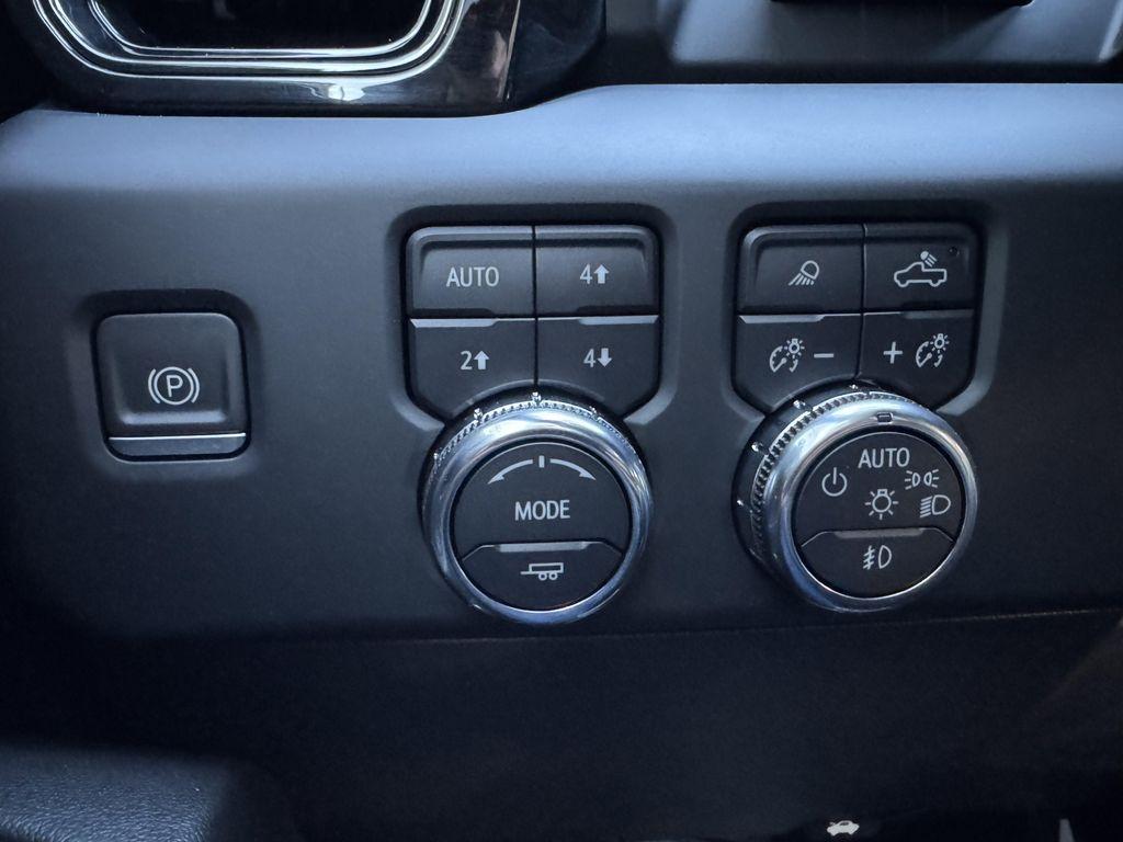 used 2022 GMC Sierra 1500 car, priced at $47,106