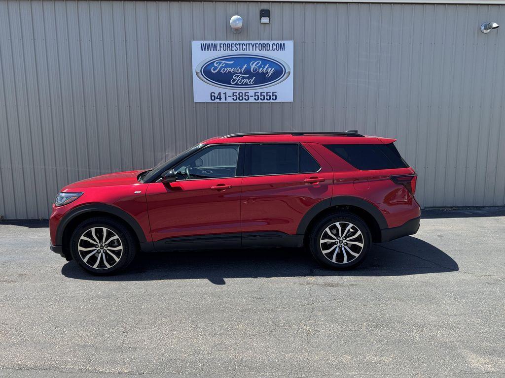 used 2025 Ford Explorer car, priced at $39,534