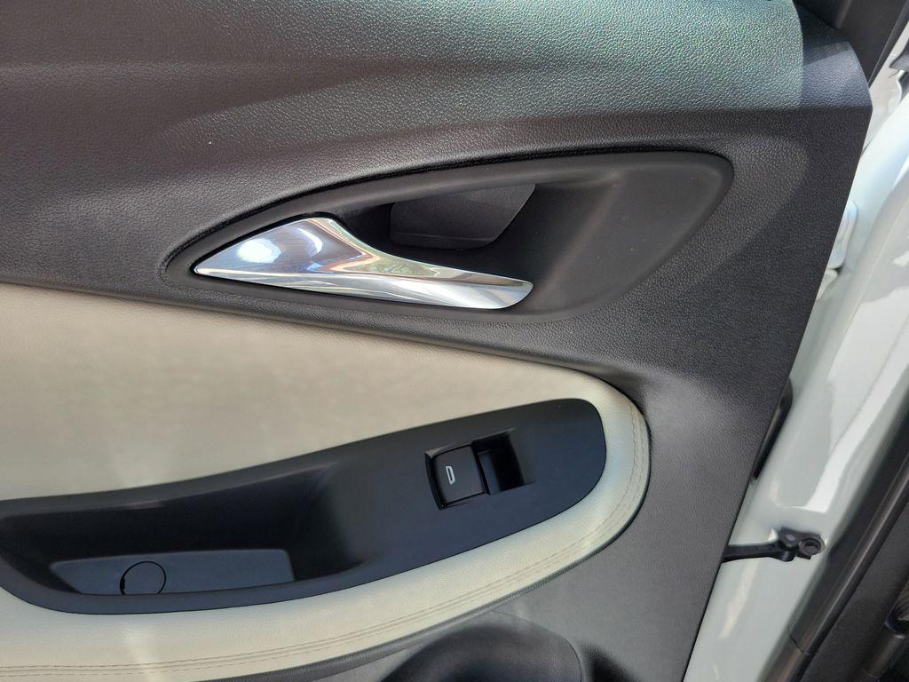 used 2023 Buick Encore GX car, priced at $22,000