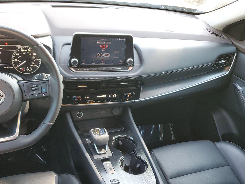 used 2021 Nissan Rogue car, priced at $18,101