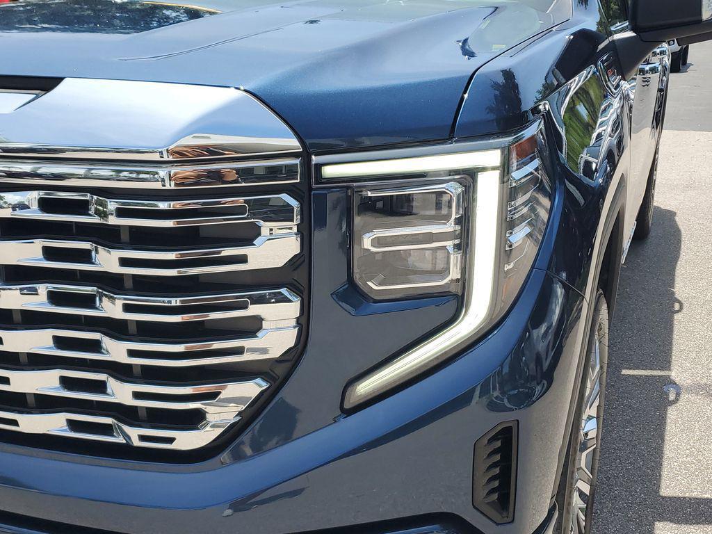 used 2023 GMC Sierra 1500 car, priced at $55,250