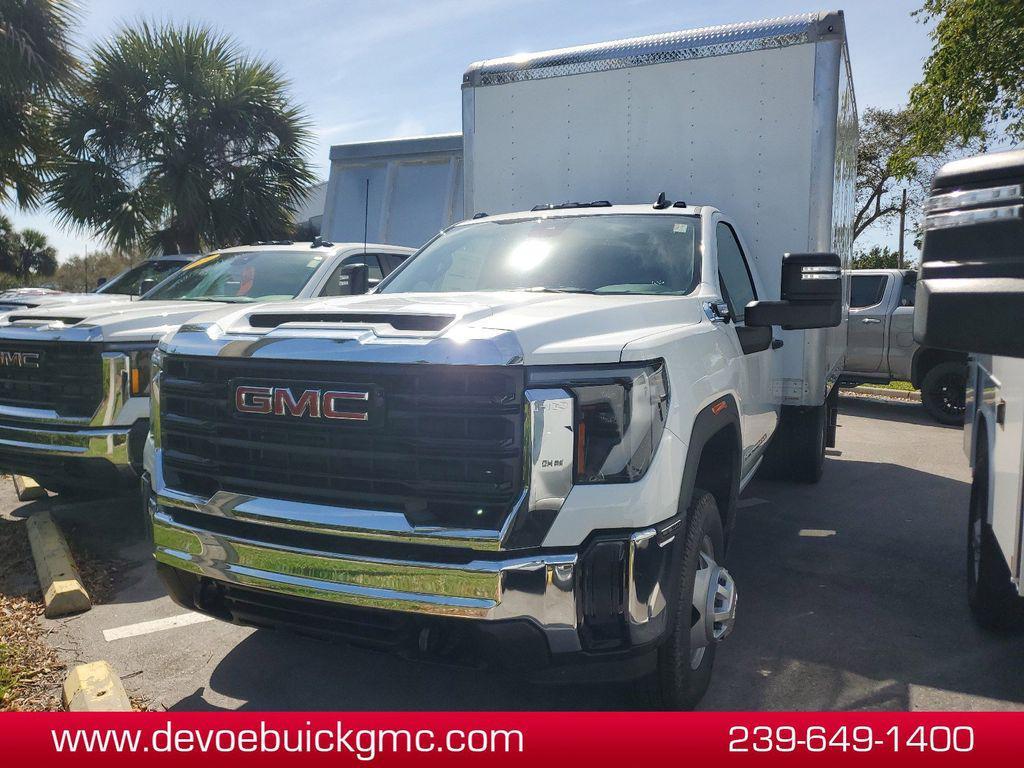 new 2025 GMC Sierra 3500 car, priced at $59,292