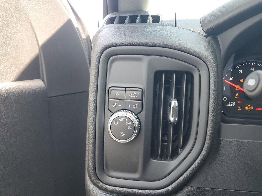 new 2025 GMC Sierra 3500 car, priced at $59,292