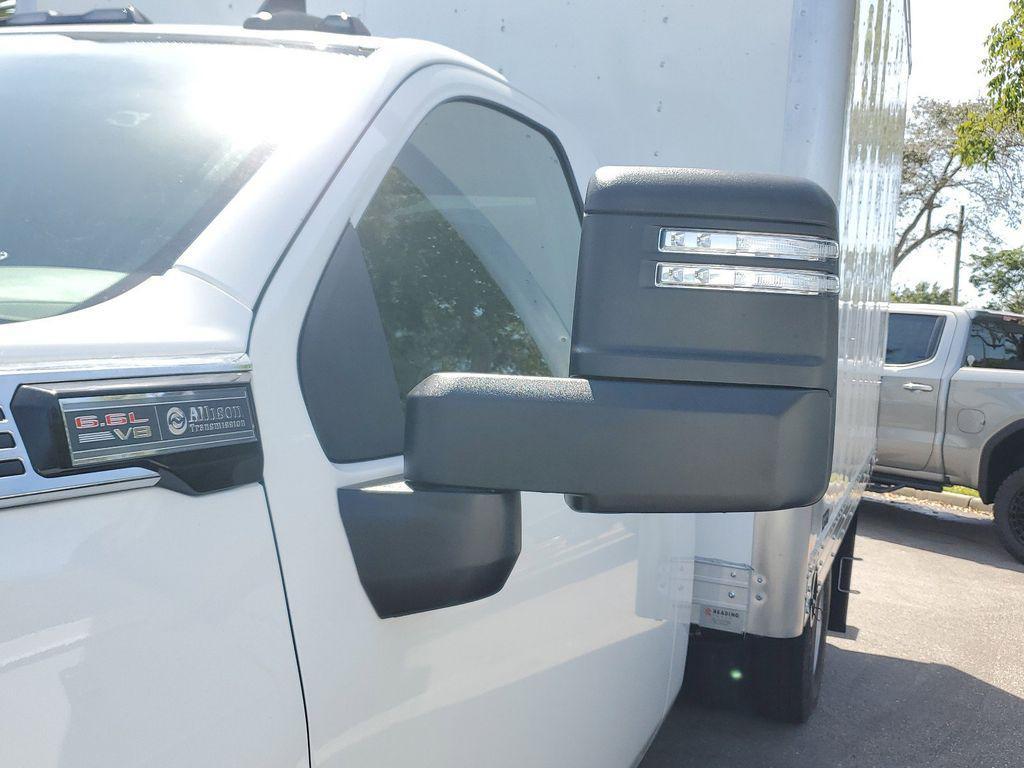 new 2025 GMC Sierra 3500 car, priced at $59,292