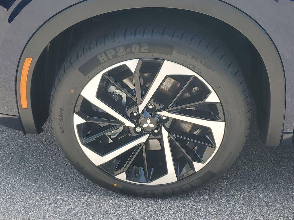 used 2022 Mitsubishi Outlander car, priced at $23,250