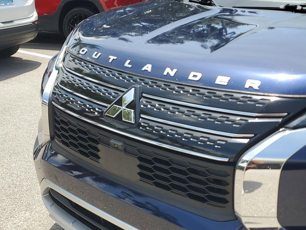 used 2022 Mitsubishi Outlander car, priced at $23,250