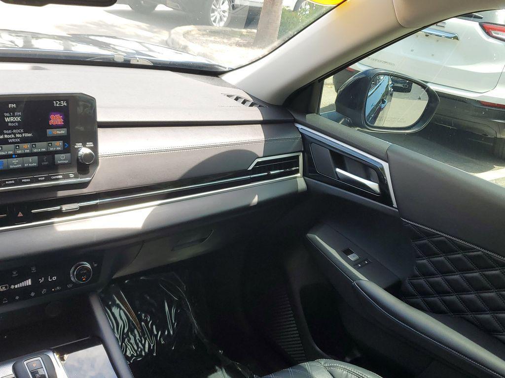 used 2022 Mitsubishi Outlander car, priced at $23,250