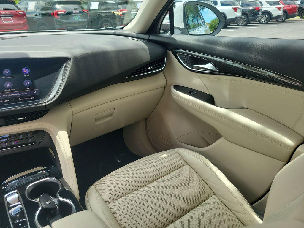 used 2021 Buick Envision car, priced at $25,000