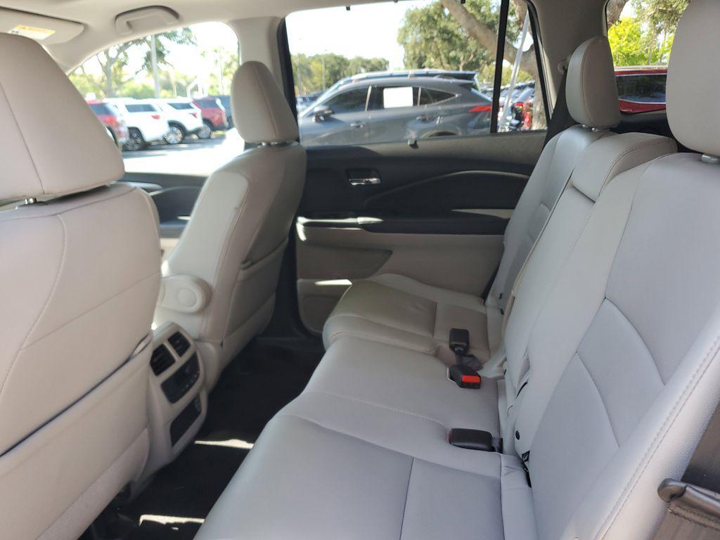 used 2021 Honda Pilot car, priced at $24,250