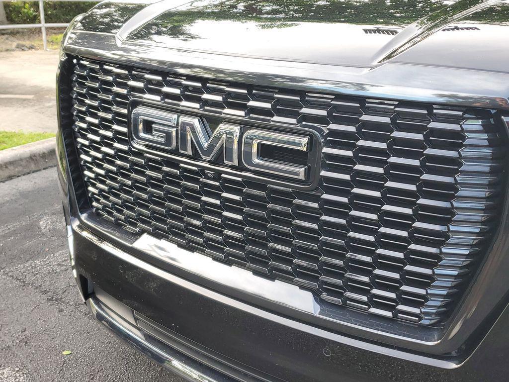 used 2023 GMC Yukon XL car, priced at $73,500